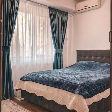 Apartamento Calea Crangasi Bucarest Exterior foto