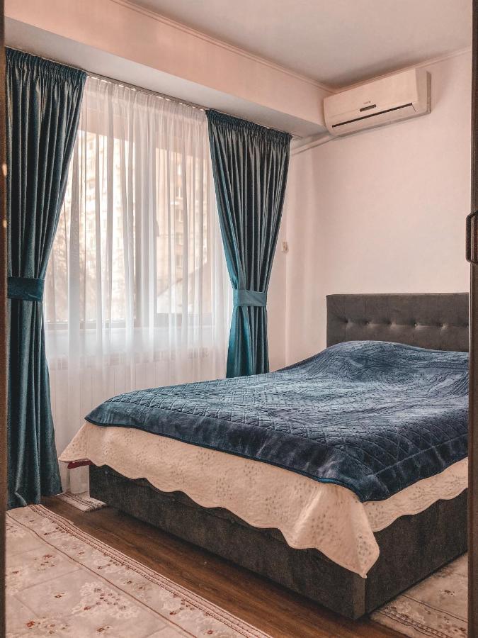 Apartamento Calea Crangasi Bucarest Exterior foto